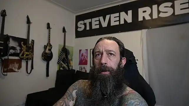 Pertunjukan Kamera Web StevenRiseNYC