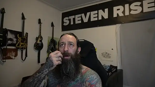 Pertunjukan Kamera Web StevenRiseNYC