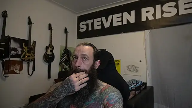 הופעת וובקאם של StevenRiseNYC