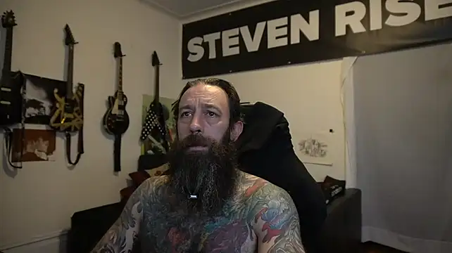 Pertunjukan Kamera Web StevenRiseNYC