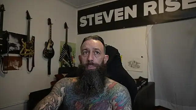 הופעת וובקאם של StevenRiseNYC