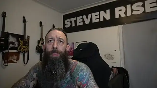הופעת וובקאם של StevenRiseNYC