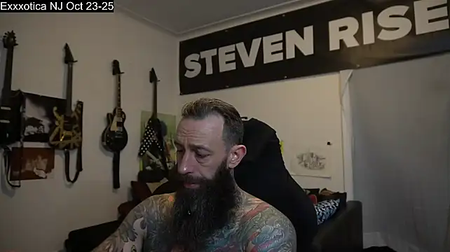 Show modela StevenRiseNYC na web-kameri