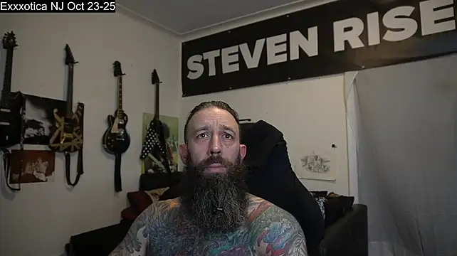 StevenRiseNYC Show in webcam