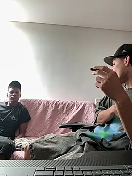 bully_bossn Webbikameraesitys