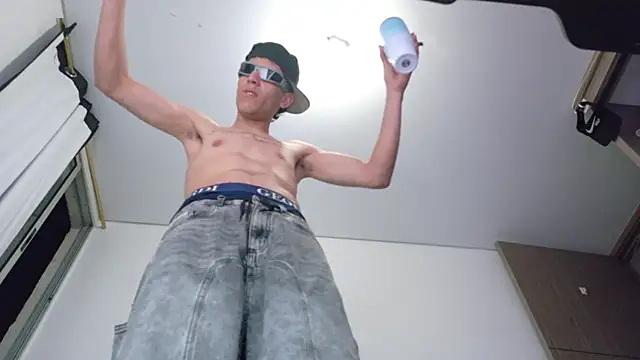 bully_boss – webcam-show