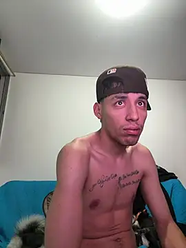 bully_boss Show in webcam