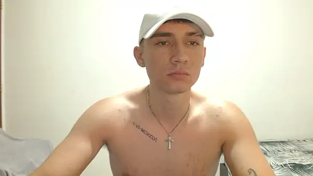 ChicoMaloFfF Show in webcam