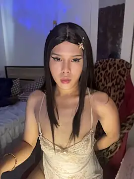 Plaxxxtique 网络视讯表演