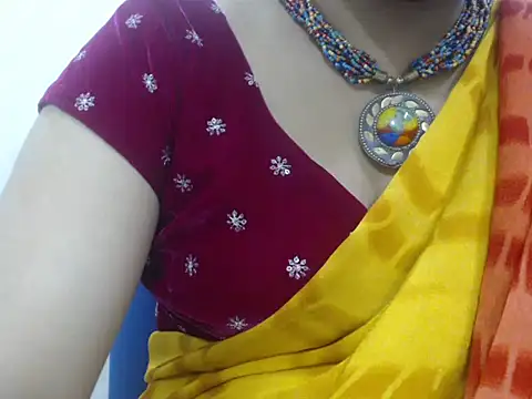 Lovely_Siri_23's Webcam Show