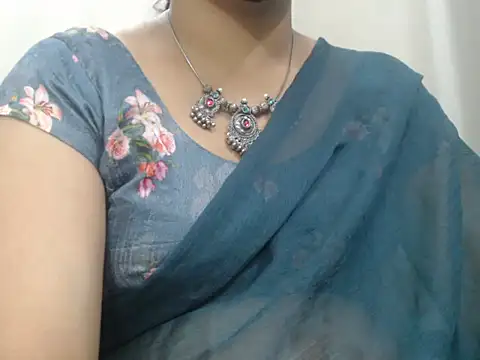 Lovely_Siri_23 webcam show