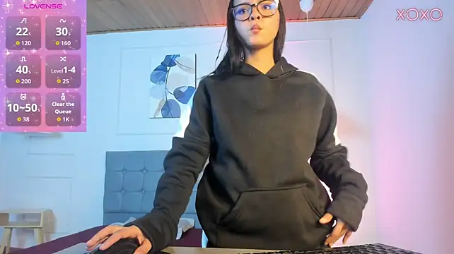Chat +18 de conniecuteE ao vivo