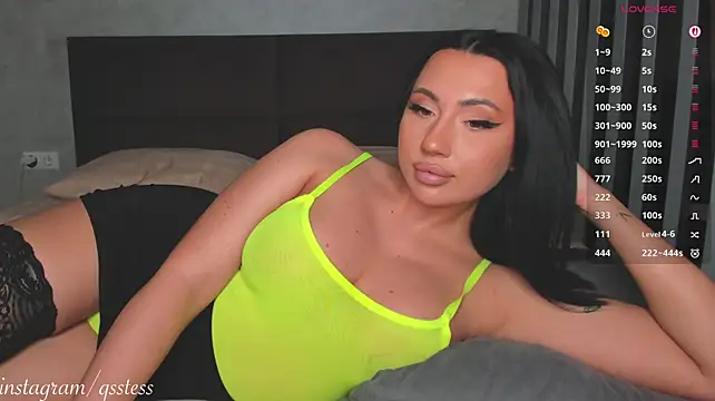qsstess live XXX chat
