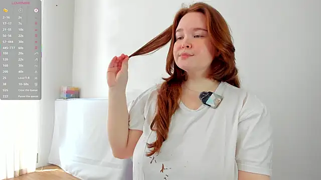 XXX chat uživo modela DebbieWoood