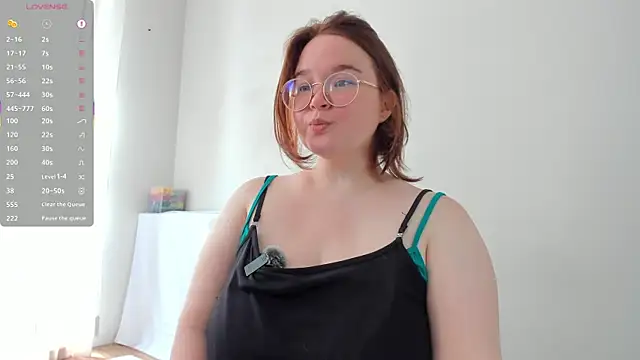 DebbieWoood Chat XXX in diretta