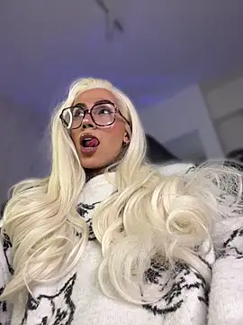 miss_tatiana_'s Webcam Show