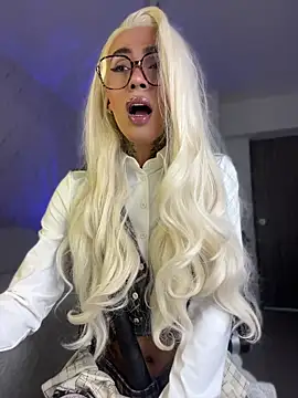 Pokazy przed kamerką – miss_tatiana_