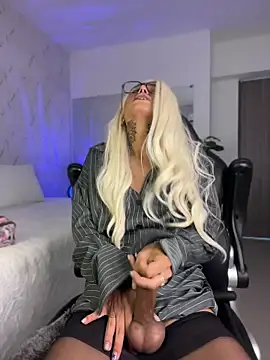 miss_tatiana_'s Webcam Show