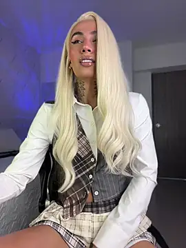 miss_tatiana_'s Webcam Show