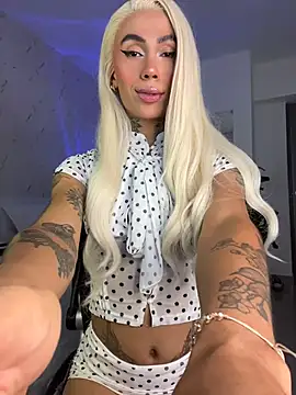 miss_tatiana_'s Webcam Show