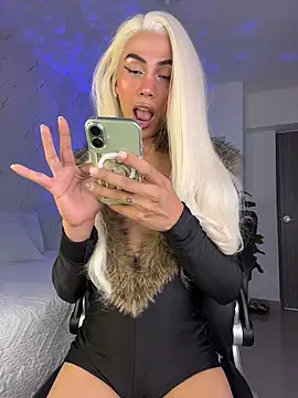 הופעת וובקאם של miss_tatiana_