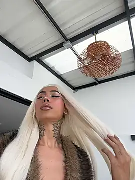 miss_tatiana_'s Webcam Show