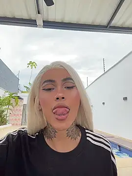 הופעת וובקאם של miss_tatiana_