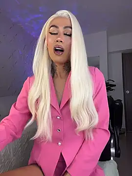 miss_tatiana_'s Webcam Show