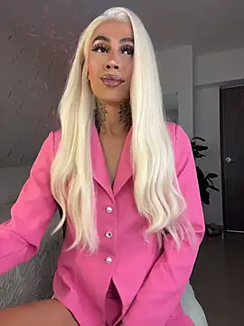 miss_tatiana_'s Webcam Show