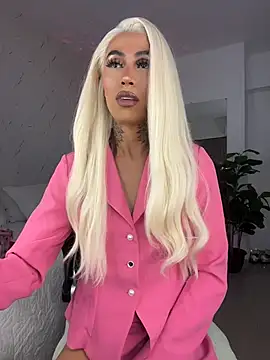 miss_tatiana_'s Webcam Show