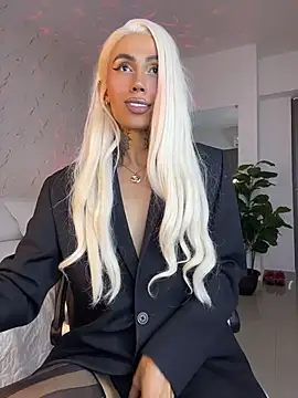 miss_tatiana_'s Webcam Show