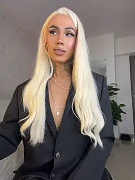 miss_tatiana_'s Webcam Show