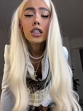 miss_tatiana_'s Webcam Show