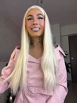 miss_tatiana_'s Webcam Show