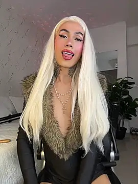 Pokazy przed kamerką – miss_tatiana_