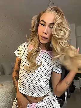 הופעת וובקאם של miss_tatiana_