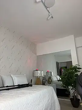 miss_tatiana_'s Webcam Show