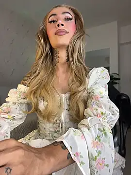 הופעת וובקאם של miss_tatiana_