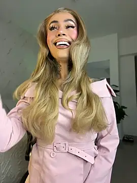 הופעת וובקאם של miss_tatiana_