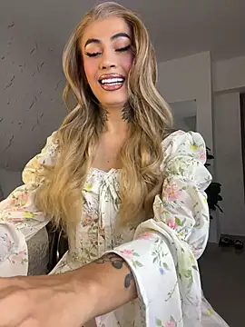 miss_tatiana_'s Webcam Show