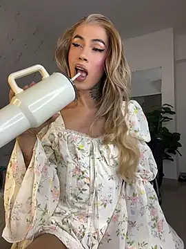 miss_tatiana_n Webbikameraesitys
