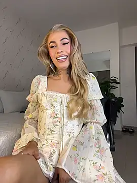 miss_tatiana_'s Webcam Show