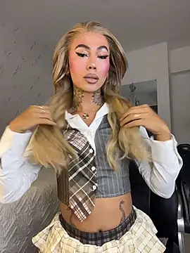 miss_tatiana_'s Webcam Show