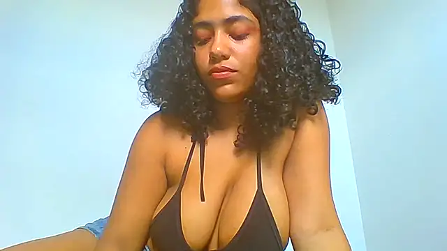 Онлайн чат XXX savanahottie