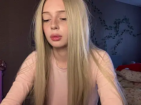 XXX chat uživo modela LovelyRachel__