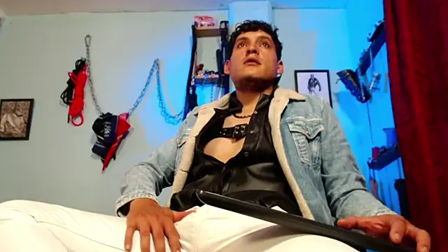 dom2travelersss Pertunjukan Webcam