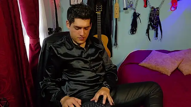 dom2travelersss Webcamshow