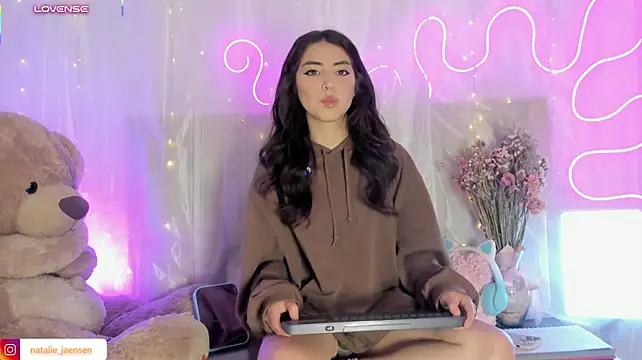 natalie_jaensen Adlı Modelin Web Kamerası Şovu