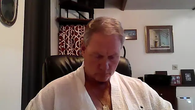 Muffsfriend8364's Webcam Show