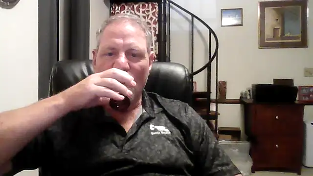 Muffsfriend8364's Webcam Show